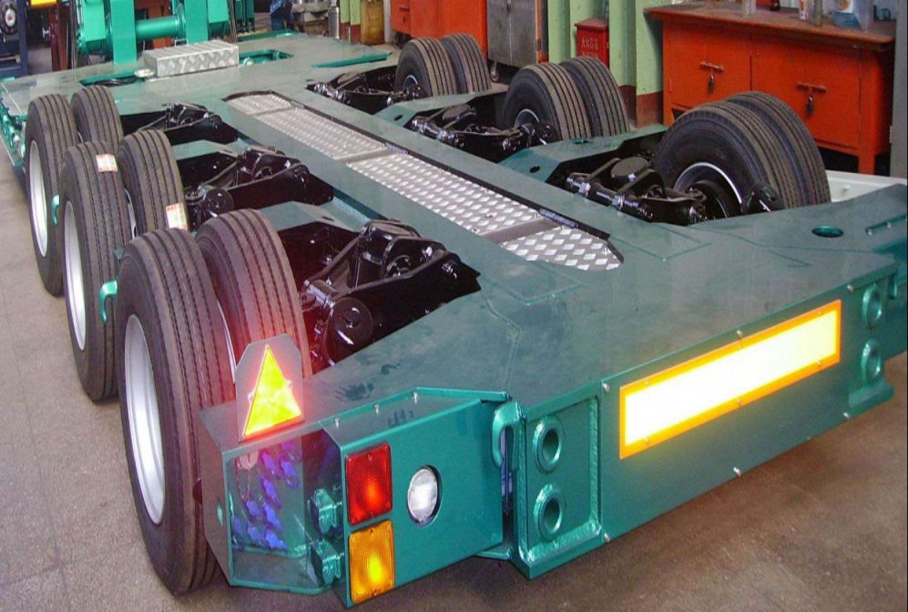 液压悬挂组合低平板半挂车